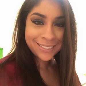 Meet your Posher, Roxana